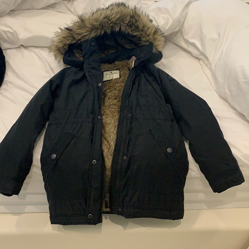 ABERCROMBIE KIDS PARKA NWOT- size 13/14 Black